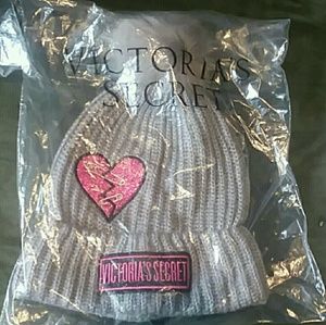 VS Winter Angel Patch hat, knit beanie w/ pom pouf